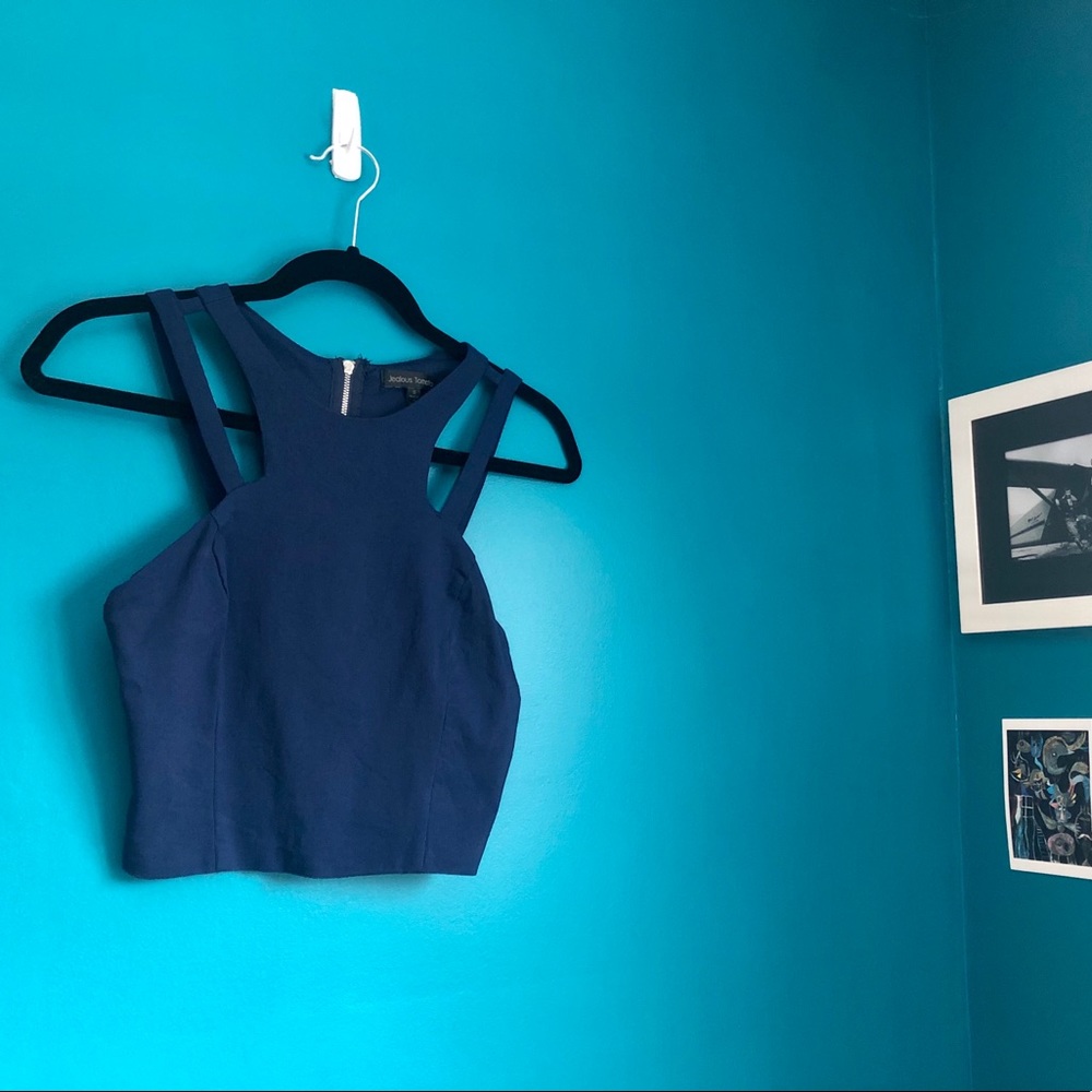 Structured crop top size small